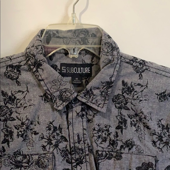 Men’s button down - Picture 2 of 3